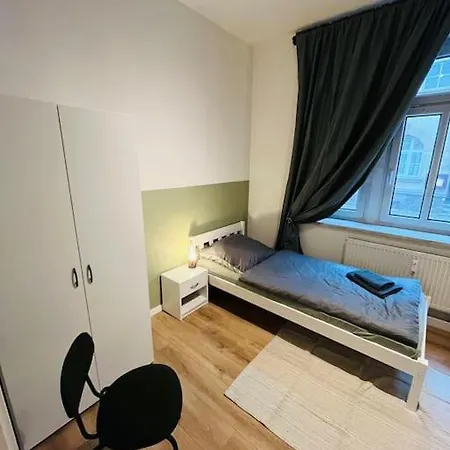 Stay&work - Hermsdorfer Strasse شقة